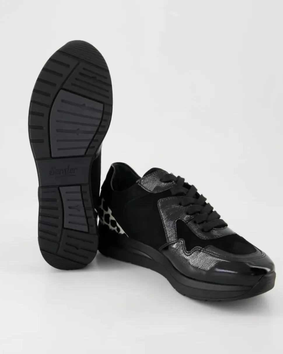 Lilly Schnürschuhe in Schwarz