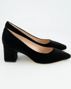 L01 Pumps in Schwarz