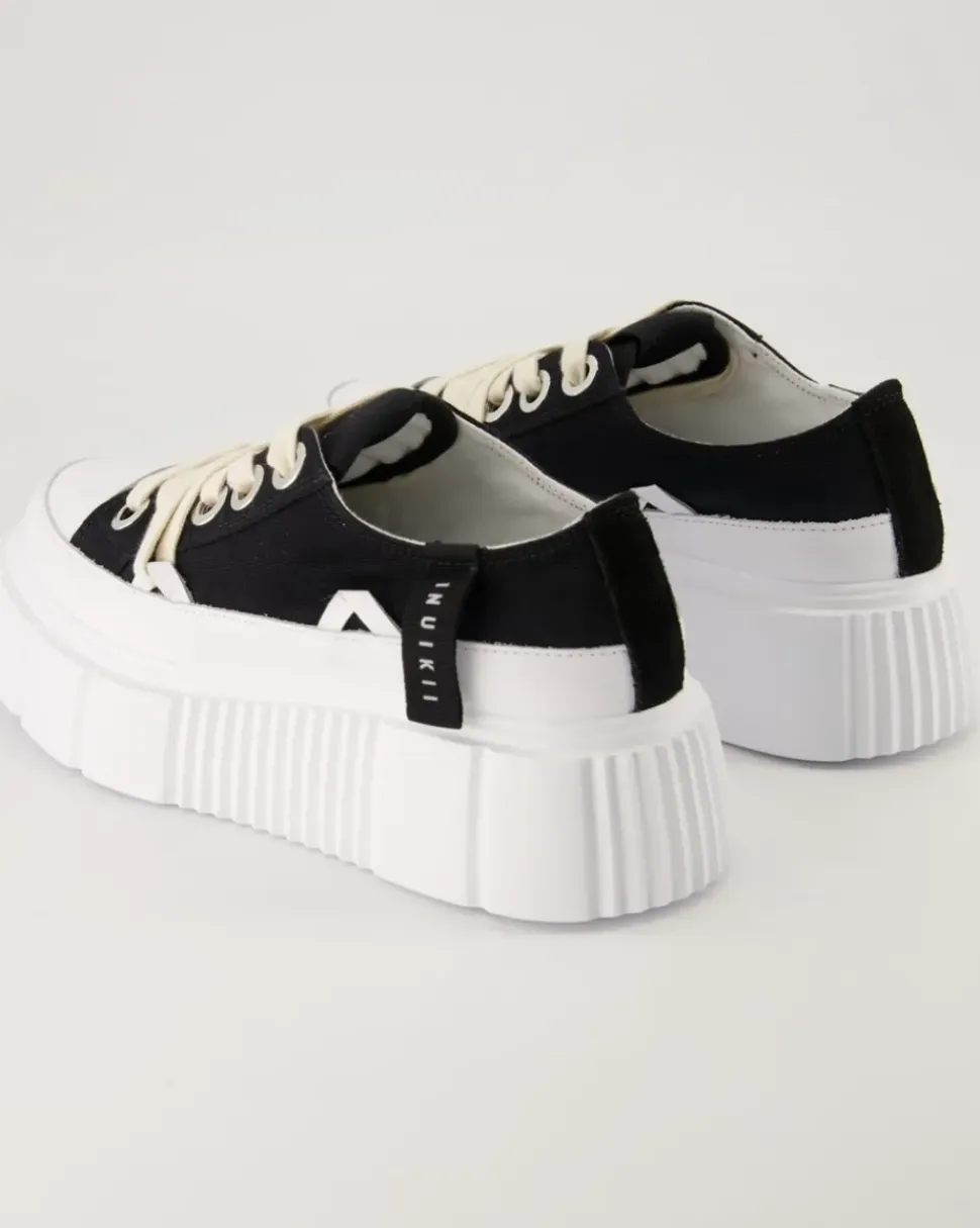 Matilda Canvas Low 23 Sneaker in Schwarz
