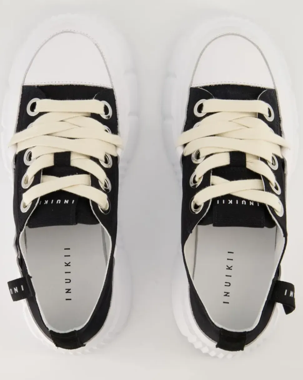 Matilda Canvas Low 23 Sneaker in Schwarz