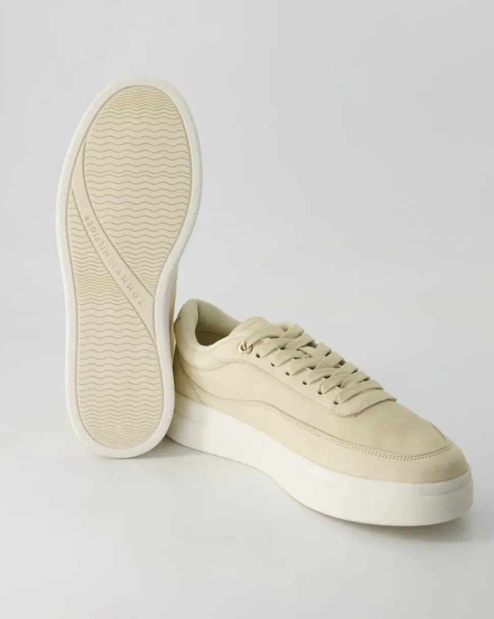 MODERN COURT SNEAKER NUBUCK Sneaker in Beige