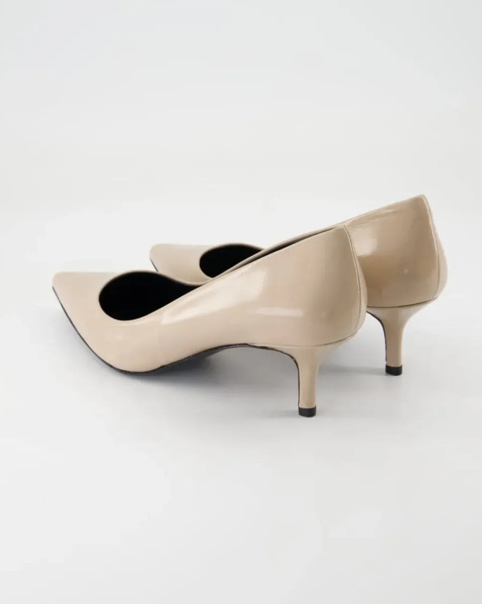 M0205 Pumps in Beige