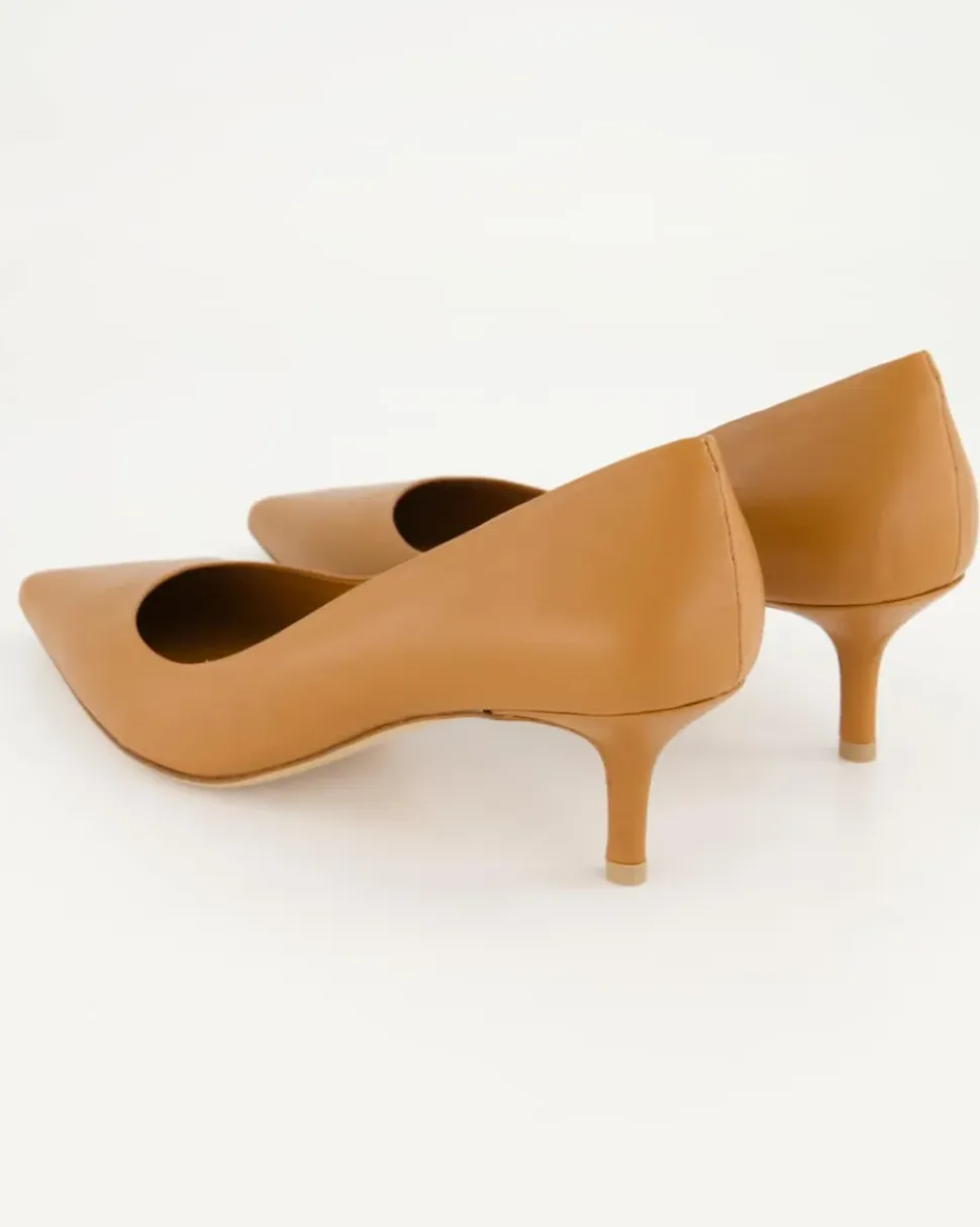 M0205 Pumps in Braun