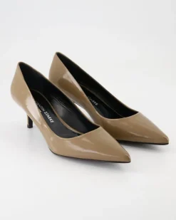 M0205 Pumps in Braun