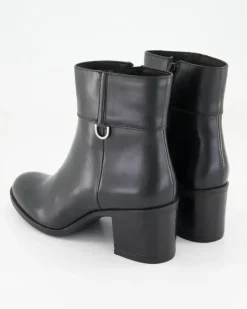 New Asheel Stiefeletten in Schwarz