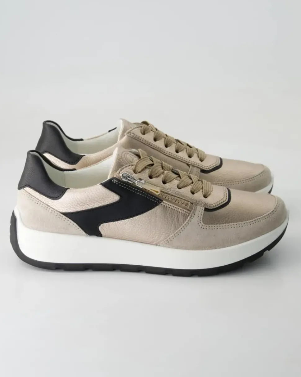 NEW YORK Sneaker in Beige