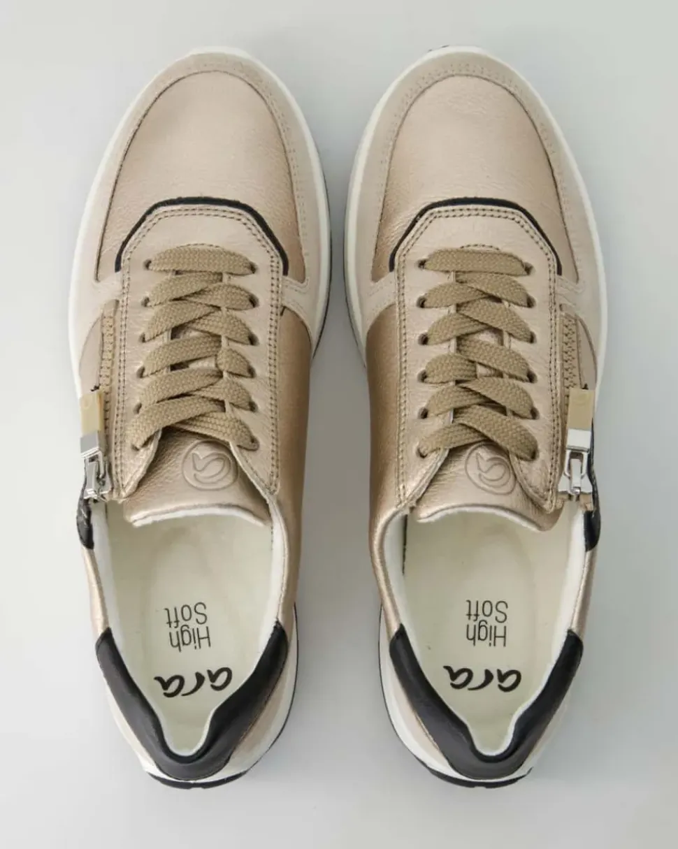 NEW YORK Sneaker in Beige