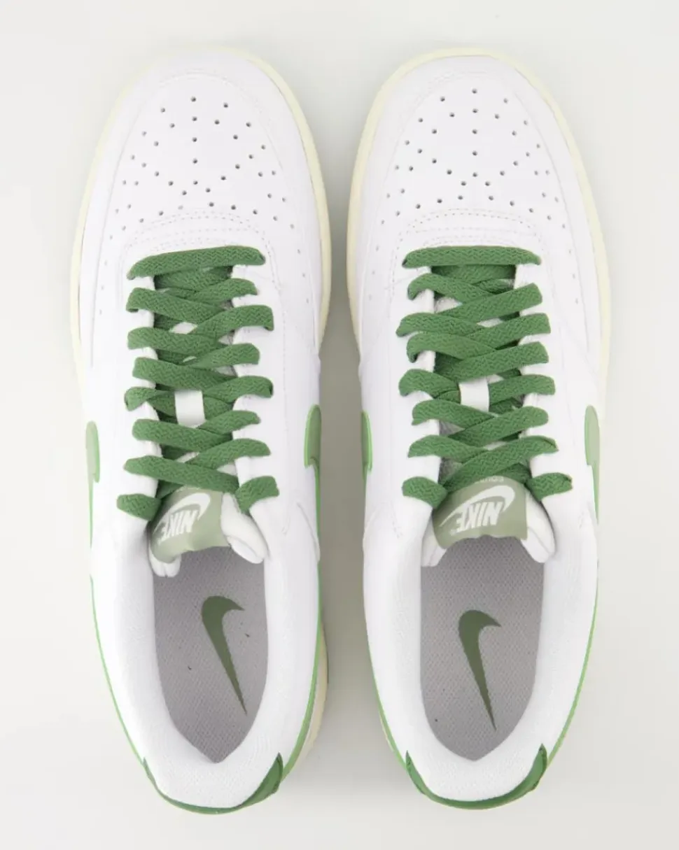 Nike Court Vison Lo Sneaker in Weiß
