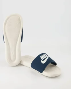 Nike Victori One Slide Pantoletten in Blau