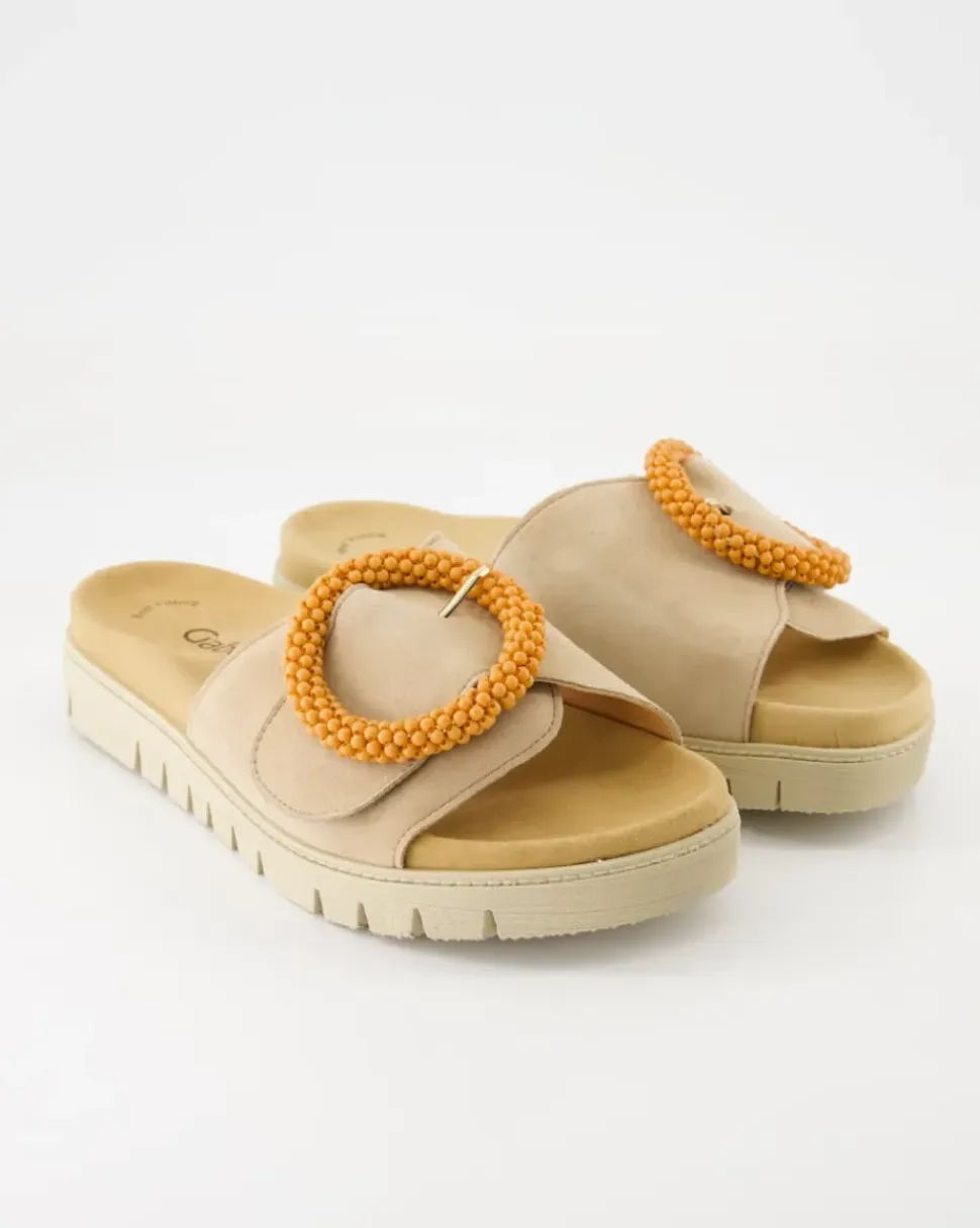 43.745.14 Pantoletten in Beige