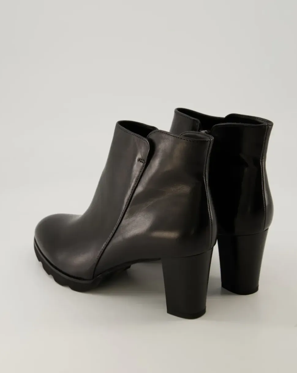 Patricia 01 Stiefeletten in Schwarz