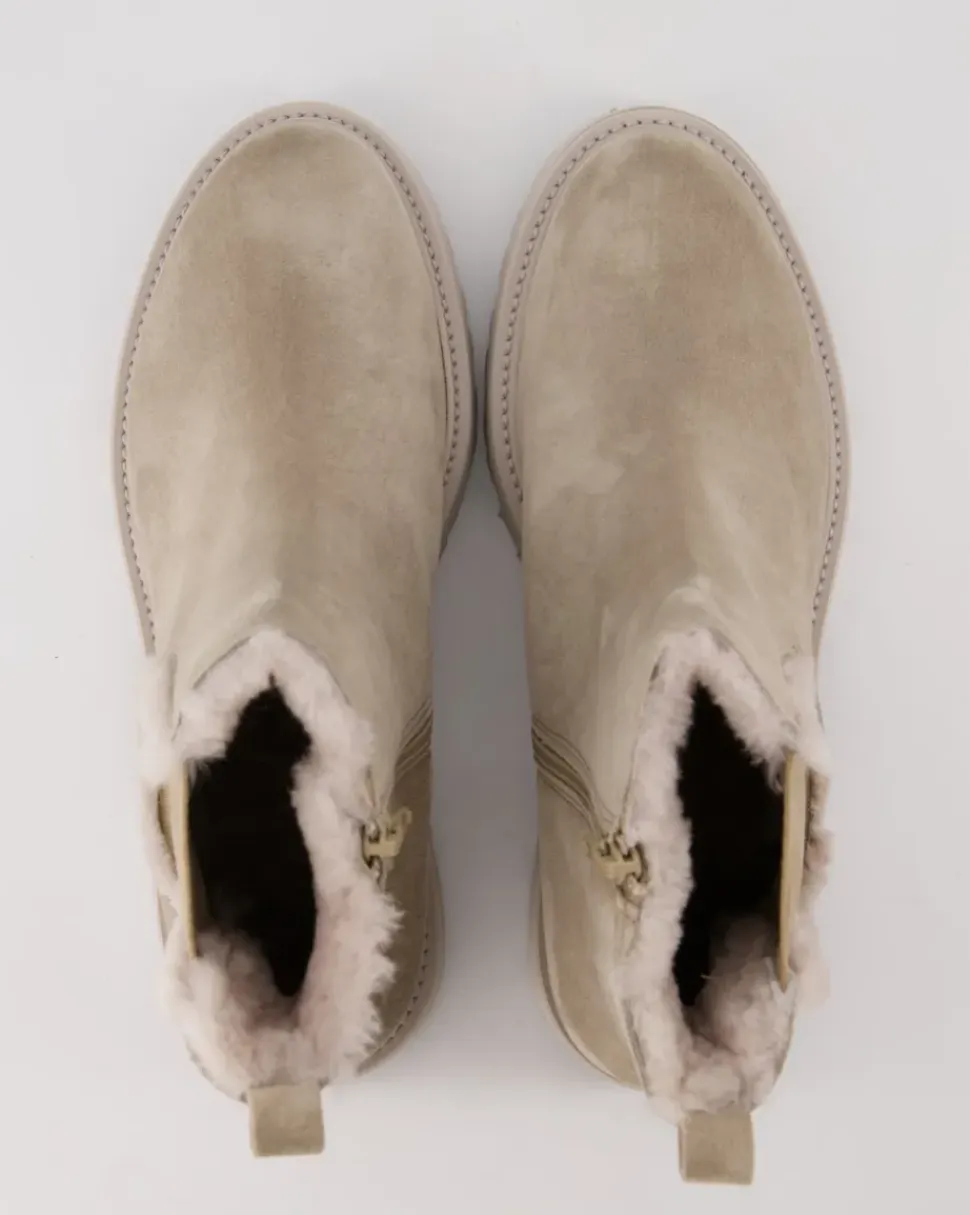 Power Chelsea Boots in Beige