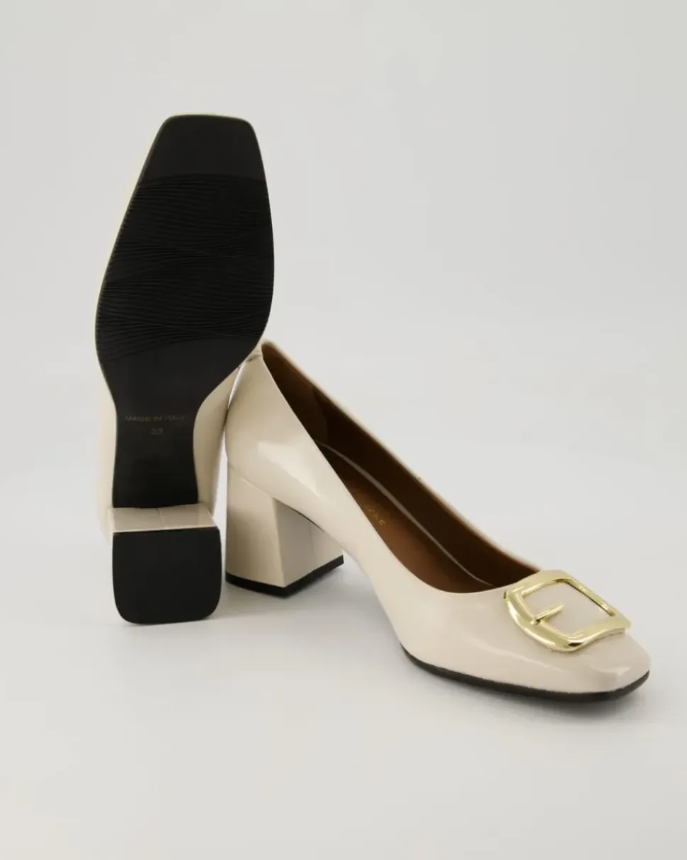 6523 Pumps in Beige