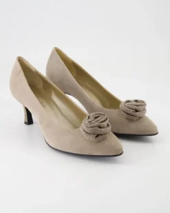 1990-06 Pumps in Beige