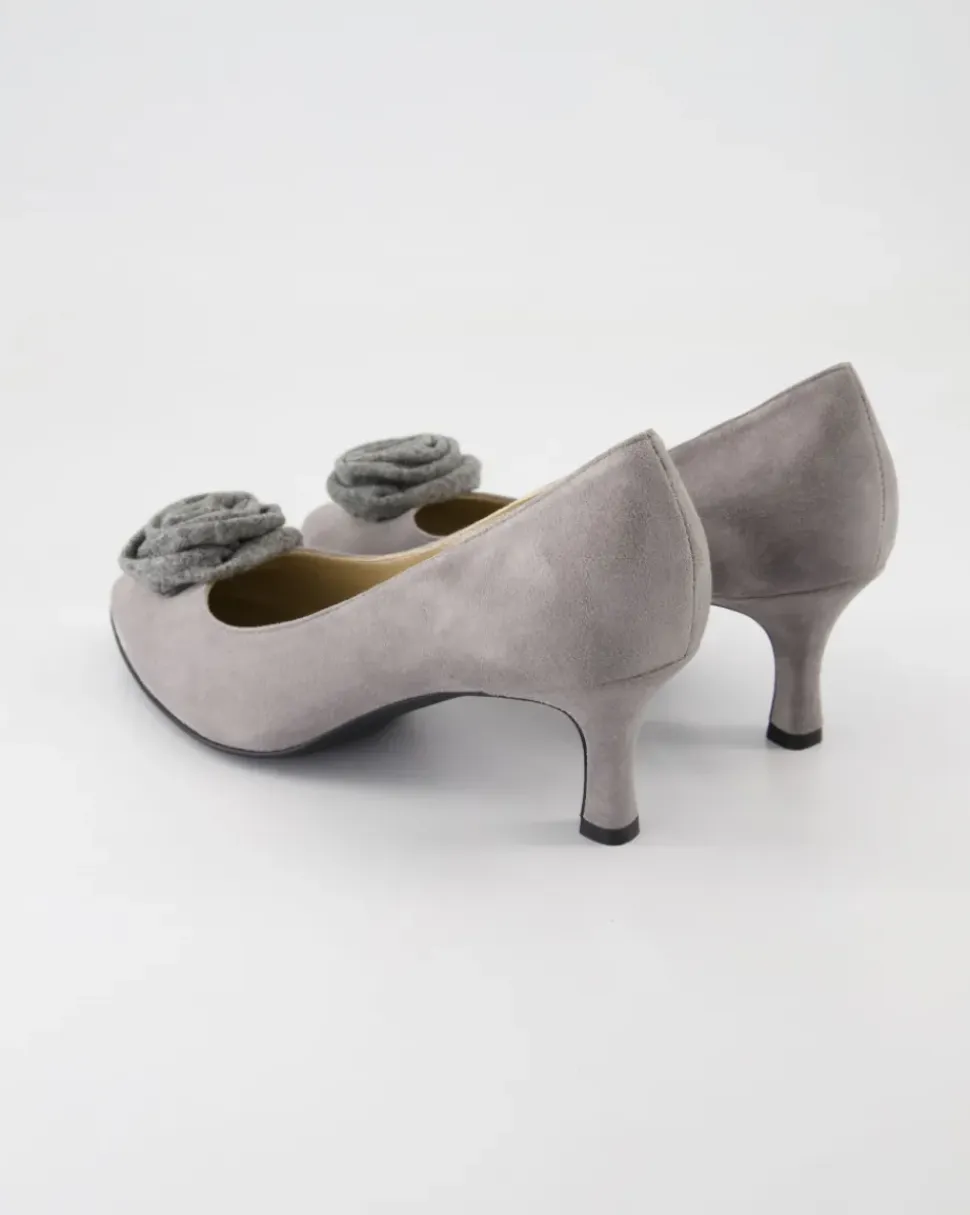 1990-04 Pumps in Grau