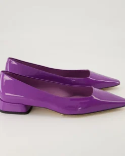 2507 Pumps in Lila