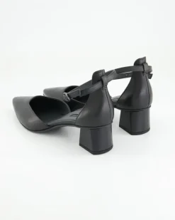 3820 Pumps in Schwarz