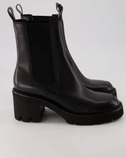 PUNCH Chelsea Boots in Schwarz