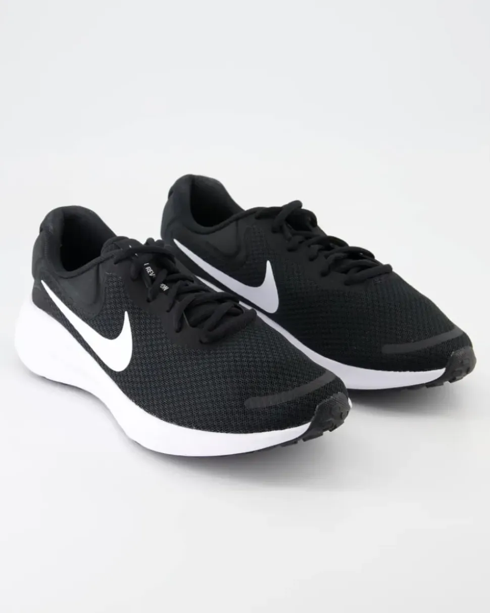 Revolution 7 Sportschuhe in Schwarz