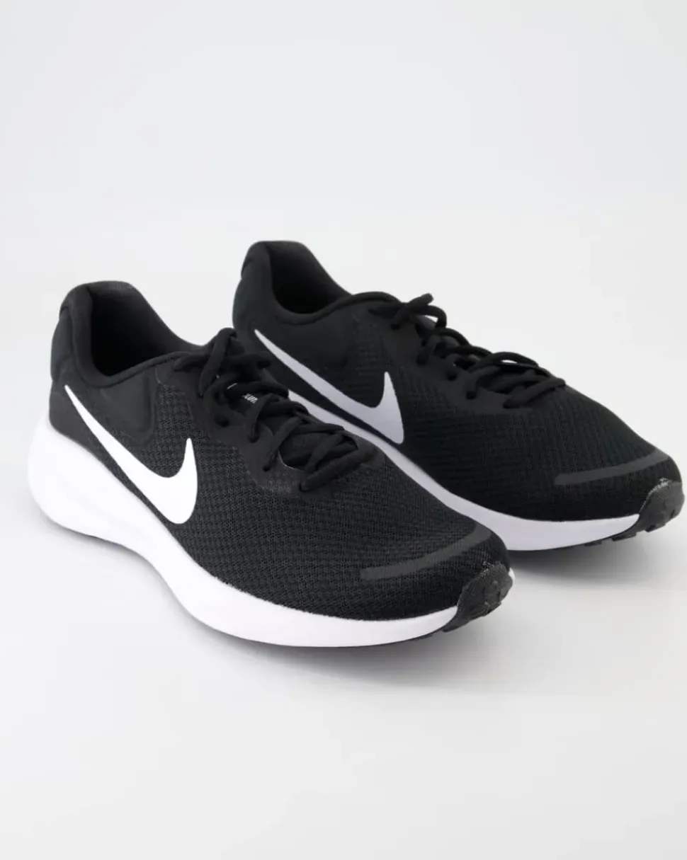 Revolution 7 Sportschuhe in Schwarz