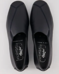 RIA Slipper in Blau