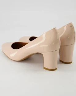 Robin Pumps in Beige