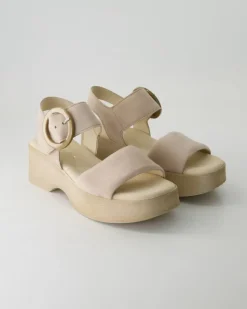 64.520.12 Sandalen in Beige