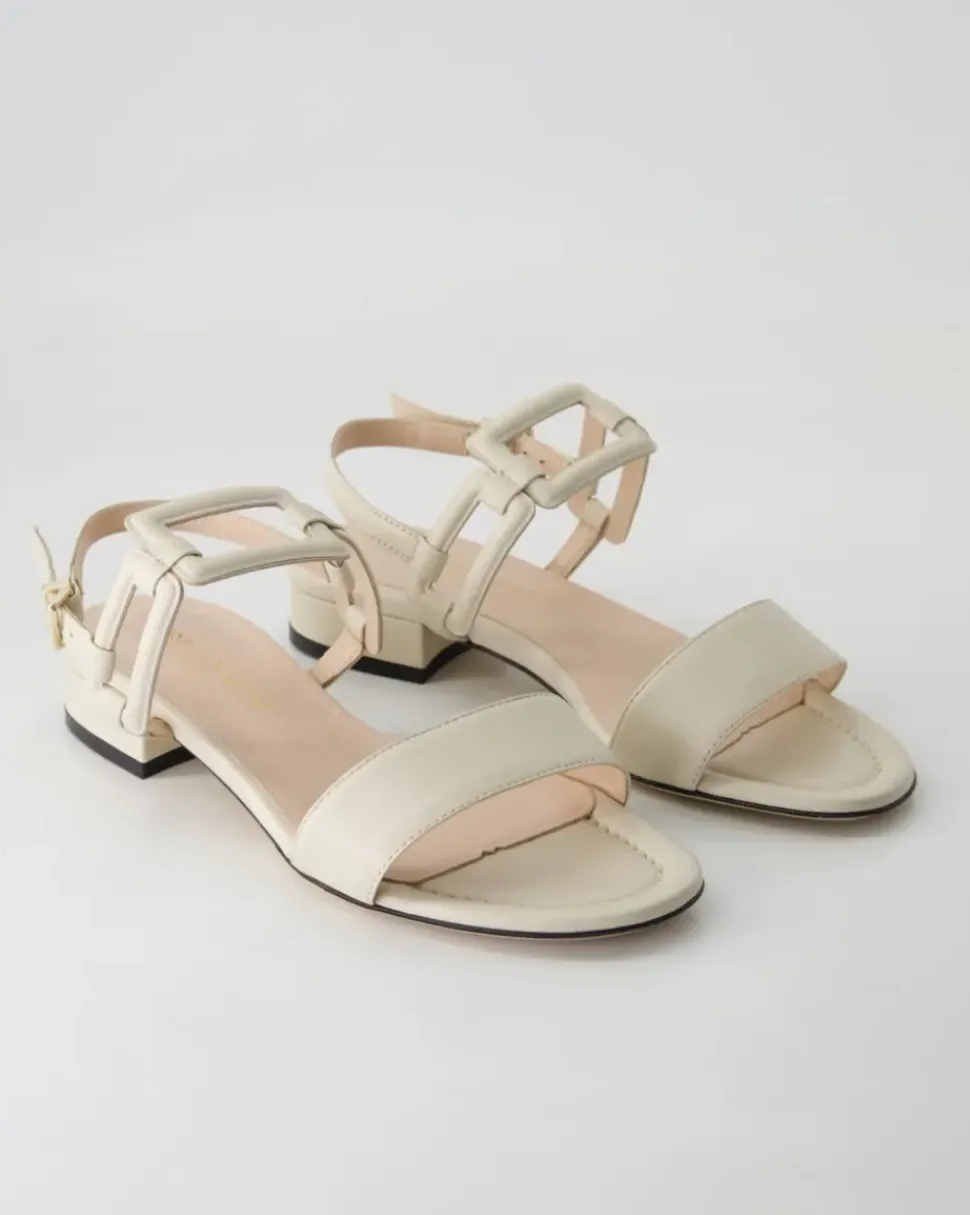 3184 Sandalen in Beige