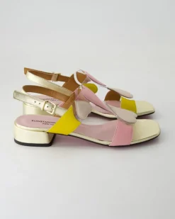 320 Sandalen in Beige