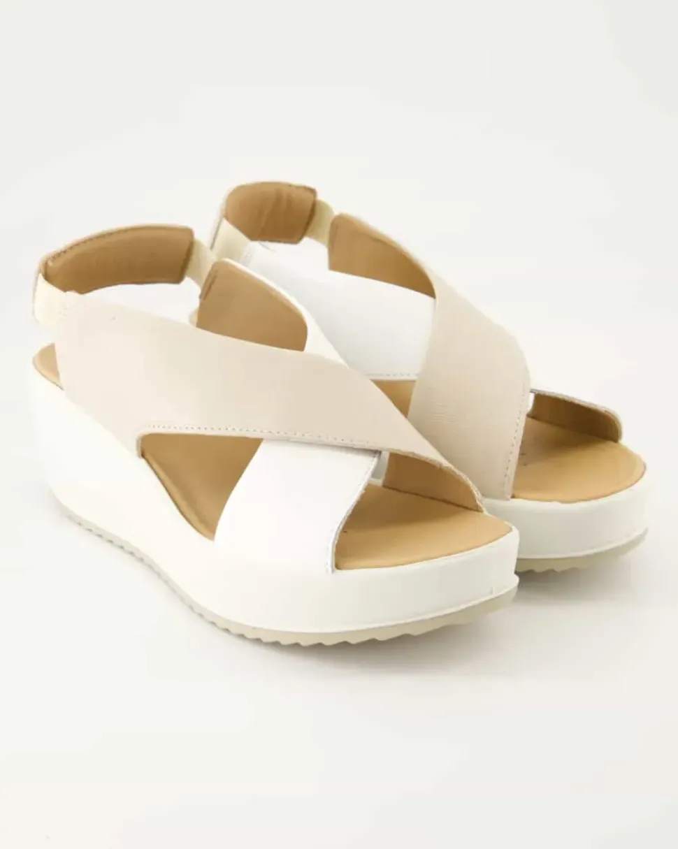 5668811 Sandalen in Beige