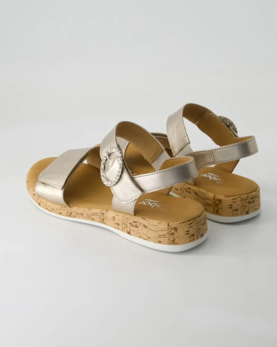 62.734.82 Sandalen in Gold