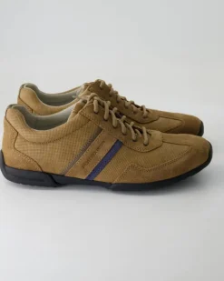 1137.10.22 Schnürschuhe in Braun