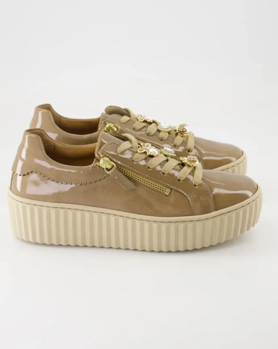53.201.92 Sneaker in Beige