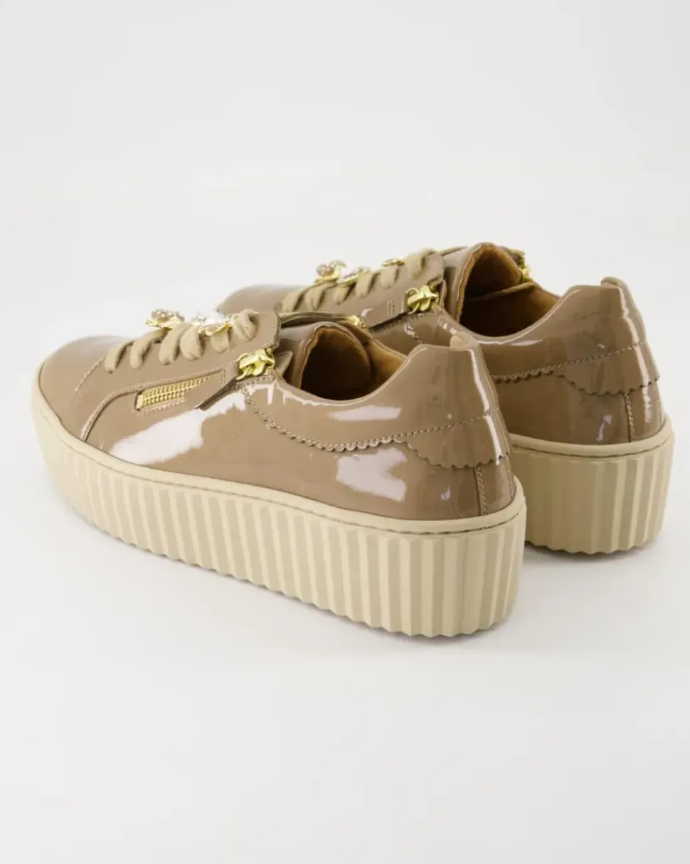 53.201.92 Sneaker in Beige