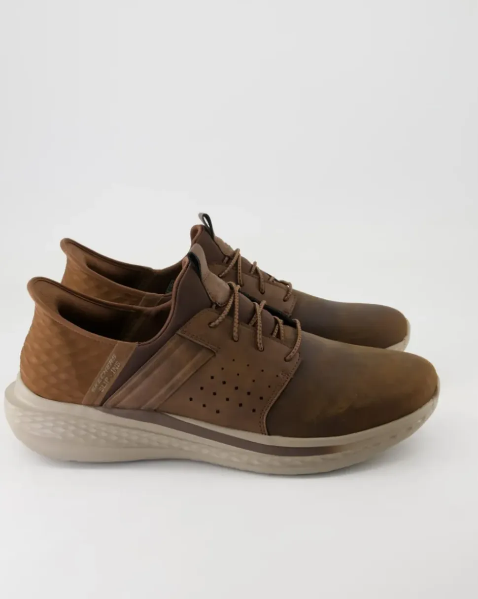 210828 Sneaker in Braun