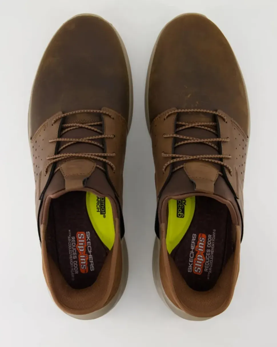 210828 Sneaker in Braun