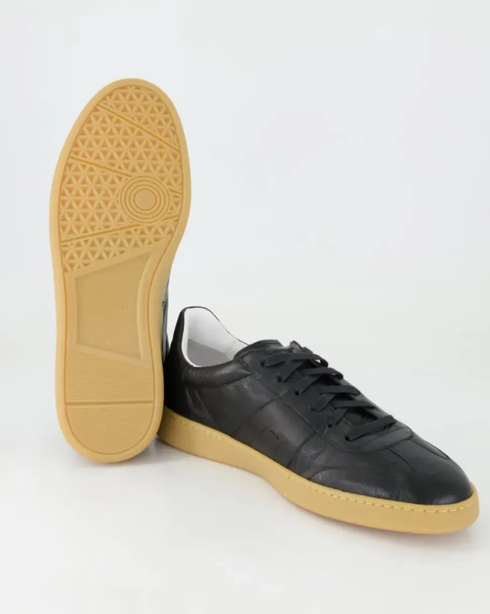 25851 Sneaker in Schwarz