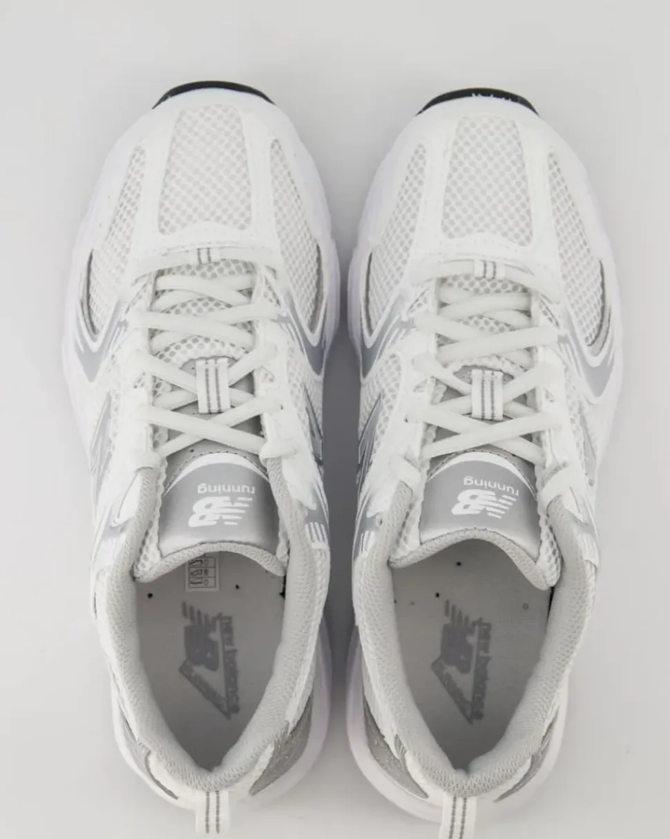 530 Sportschuhe in Weiß