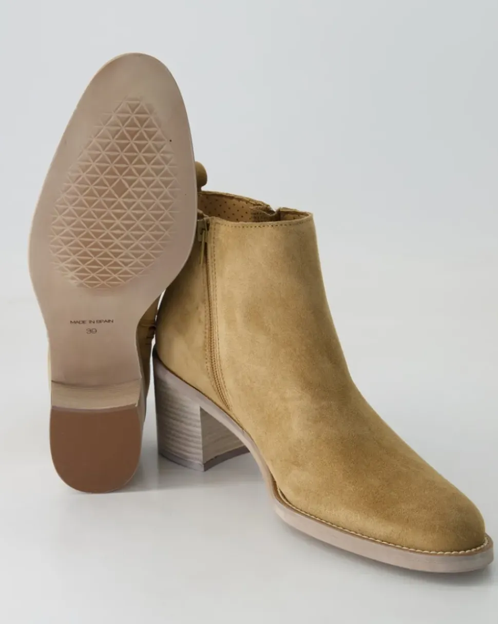 5377-01-11 Stiefeletten in Braun