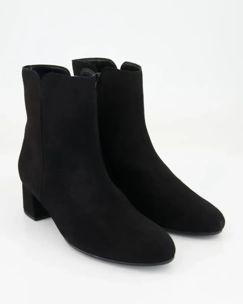 55.680.17 Stiefeletten in Schwarz