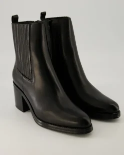 2403-17-05 Stiefeletten in Schwarz