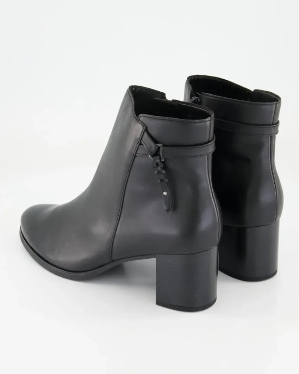 55.692.27 Stiefeletten in Schwarz