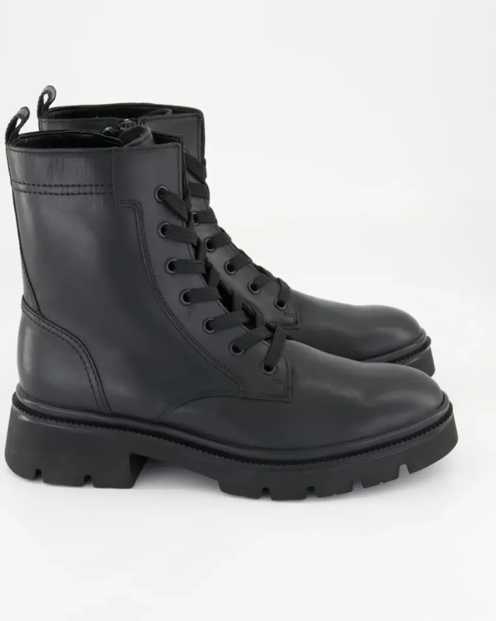 51.852.27 Stiefeletten in Schwarz