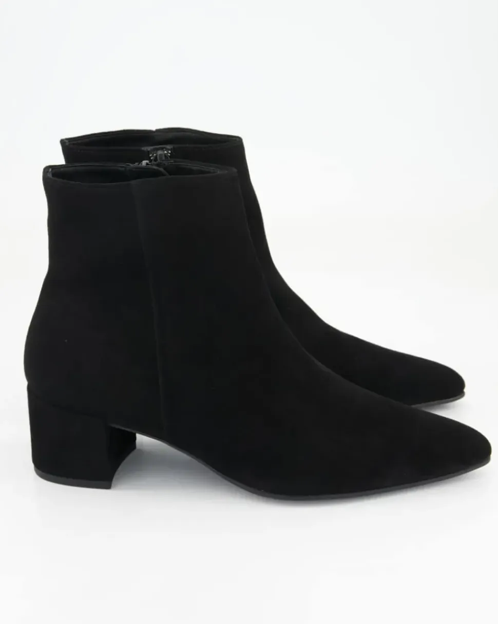 81047020100 Stiefeletten in Schwarz