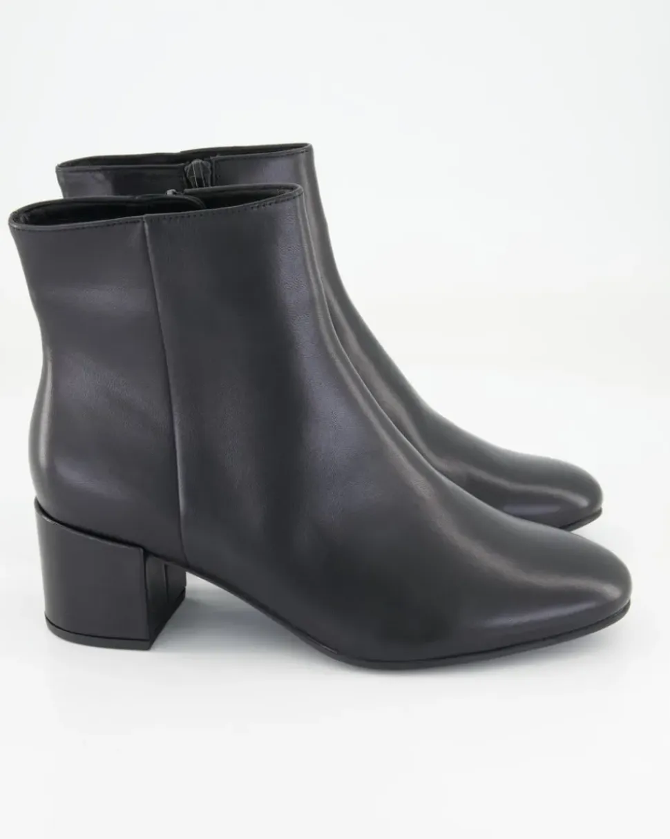 81341000100 Stiefeletten in Schwarz