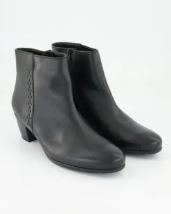 55.524.27 Stiefeletten in Schwarz