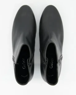 55.524.27 Stiefeletten in Schwarz