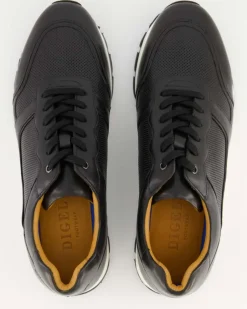 Super Sneaker in Schwarz