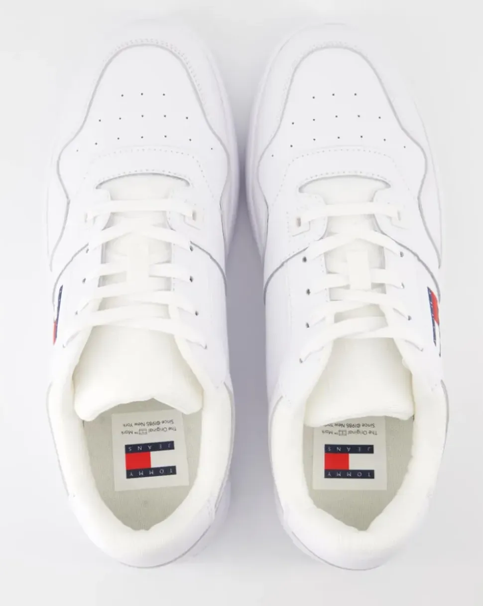 TJM Retro Basket Sneaker in Weiß