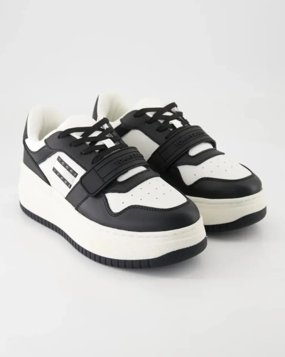TJW Retro Basket Sneaker in Schwarz